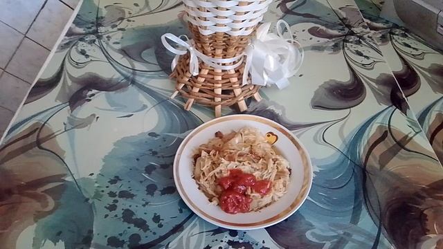 Макароны с салом и луком. смотреть онлайн