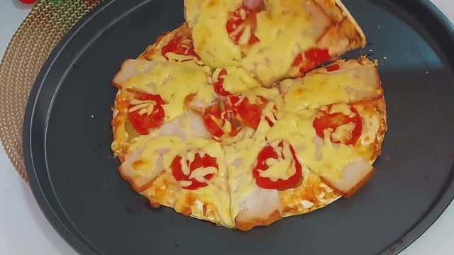 ЭТО ВКУСНЕЕ ЧЕМ ПИЦЦА🔥🔥 Вкусняшка на тонком лаваше за 10 минут! Быстрый ЗАВТРАК🔥🔥 смотреть онлайн
