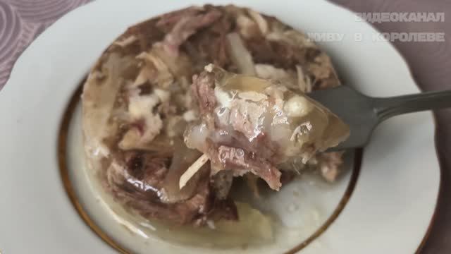 Как сварить холодец в домашних условиях. Рецепт свино-говяжьего холодца смотреть онлайн