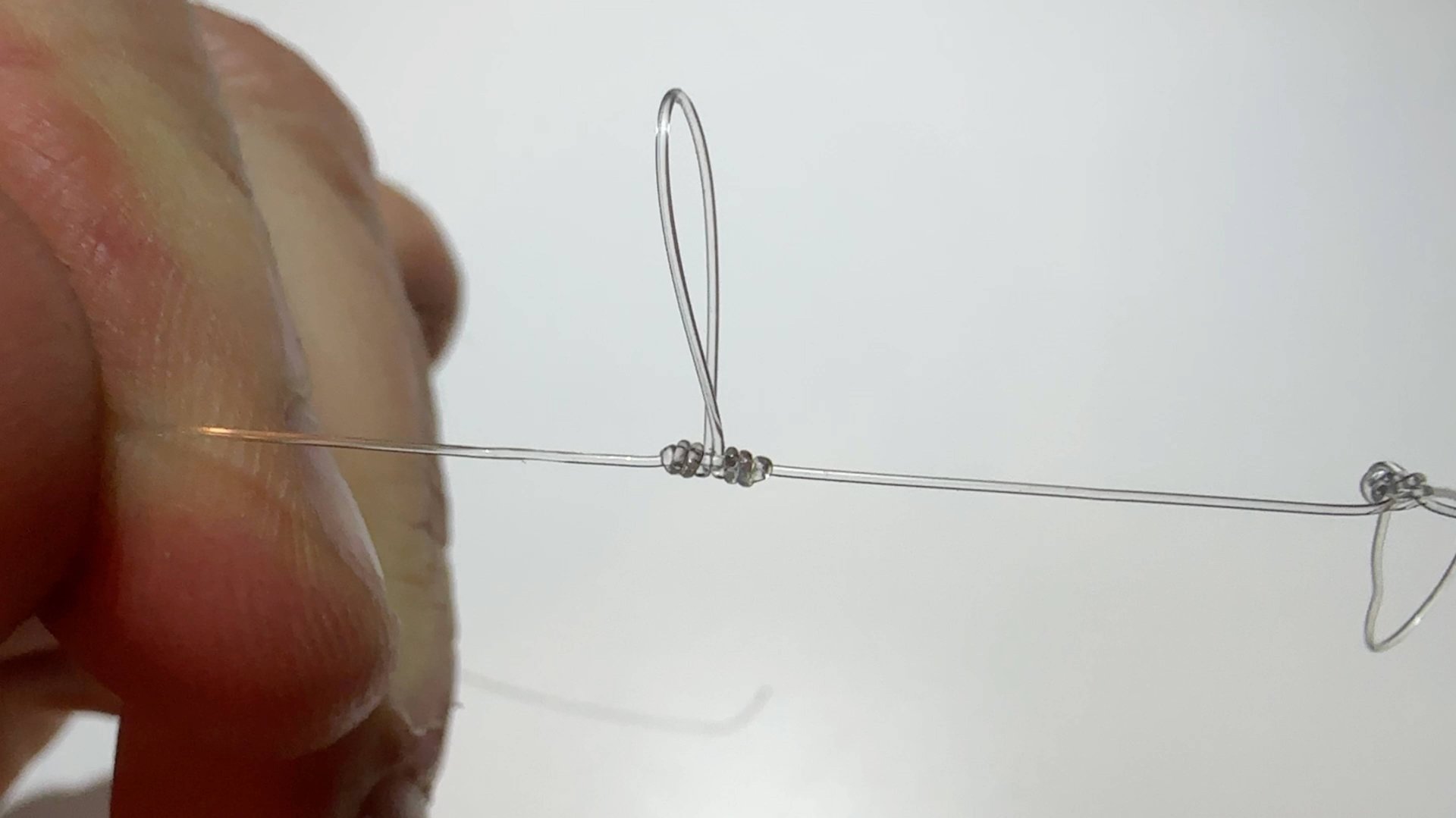 С этой рыболовной петлёй у вас не будут путаться поводки. 2 способа привязывания петли