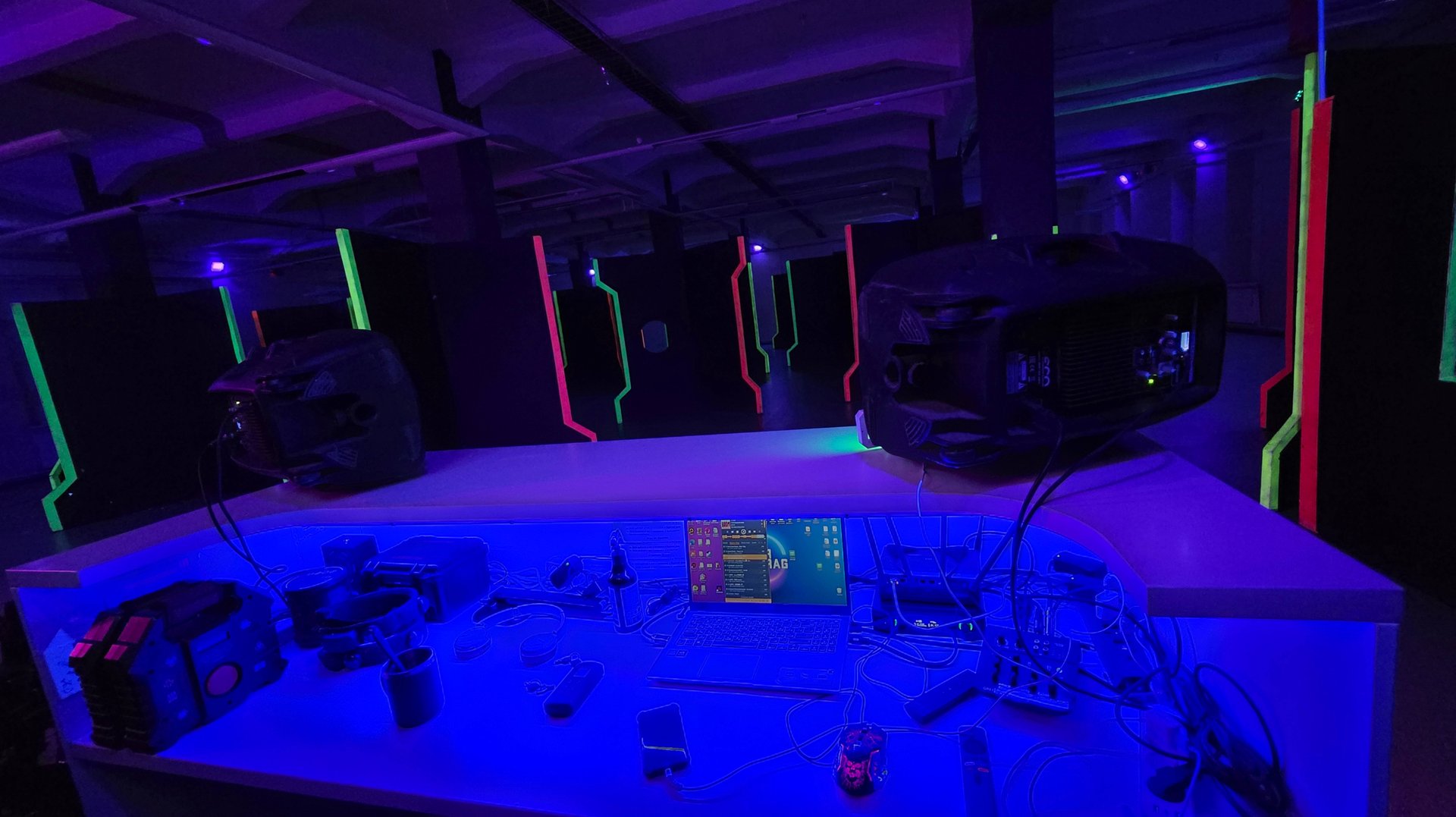 Обзор лазертаг-арены в Санкт-Петербурге на Обводном | LAZERFRAG смотреть онлайн