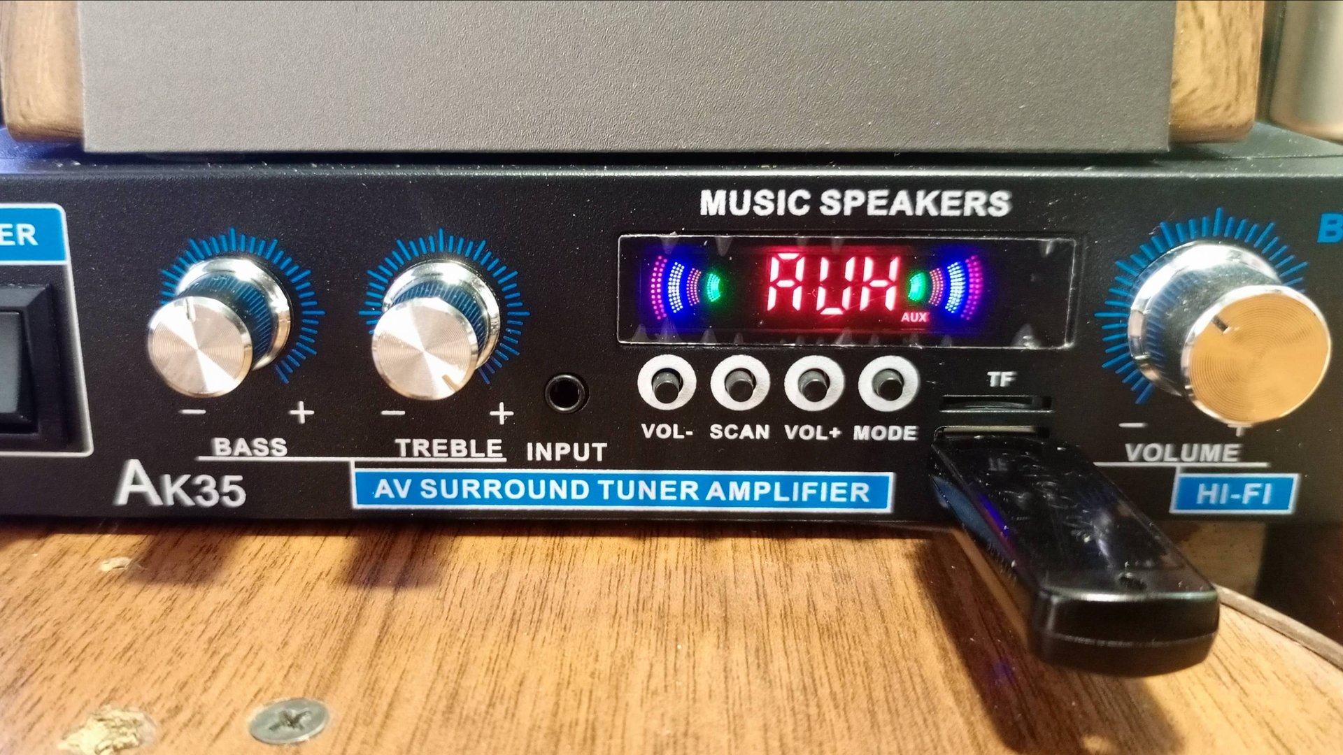 Бюджетный усилок Ak35 - тест звучания