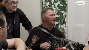 РОДИТЕЛЬСКИЙ ДОМ, НАЧАЛО НАЧАЛ, ТЫ В ЖИЗНИ МОЕЙ НАДЕЖНЫЙ ПРИЧАЛ! ВЕЛИКИЕ ПЕСНИ, ВЕЛИКОЙ СТРАНЫ!!