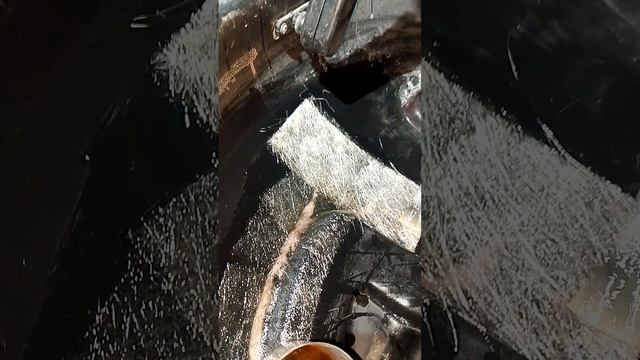 Как укладывать стекломат с полиэфирной смолой (1)