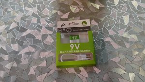 Аккумулятор 9 вольт типа батарейки "Крона".