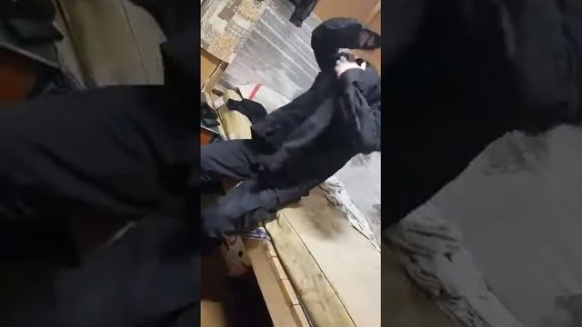 Прикол охранник под скоростями