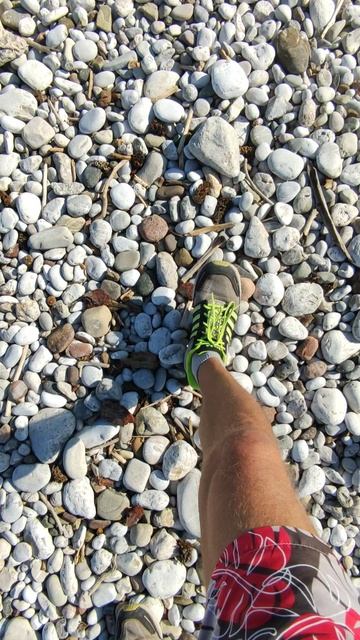 Идут ноги по дороге! смотреть онлайн