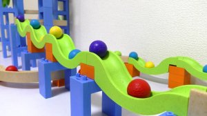 МУЛЬТИКИ ДЛЯ ДЕТЕЙ ПРО ШАРИКИ И МАШИНКИ ВИДЕО ДЛЯ ДЕТЕЙ КАНАЛ ИГРАЛКИ-ЗАЛИПАЛКИ