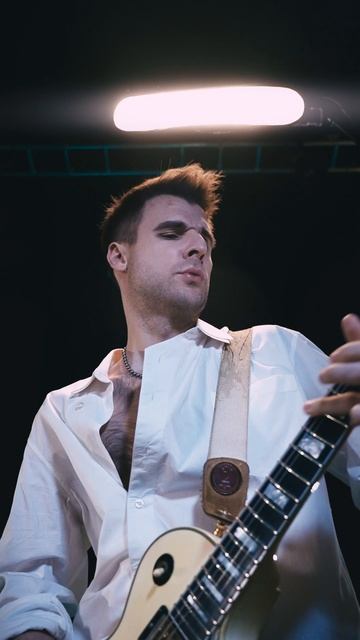 Соло из «Девушки мечты» ⚡️🎸 смотреть онлайн