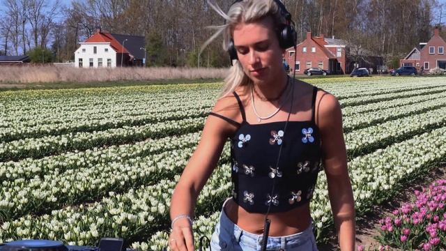 CELIÁ - SET XI - Tulips Netherlands - Melodic Techno Progressive House смотреть онлайн