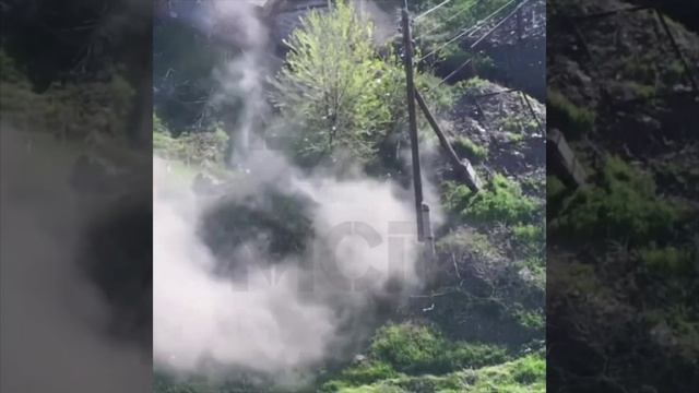 Работа операторов ударных FPV дронов 242-го МСП ВС России. смотреть онлайн