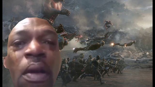 Негр плачет, но действия происходят во время битвы Мстителей. смотреть онлайн