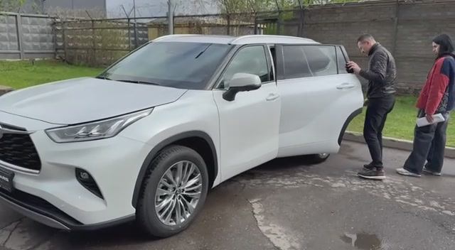 Выдали Toyota Highlander 5,1 млн +7 (909) 914-03-09 смотреть онлайн