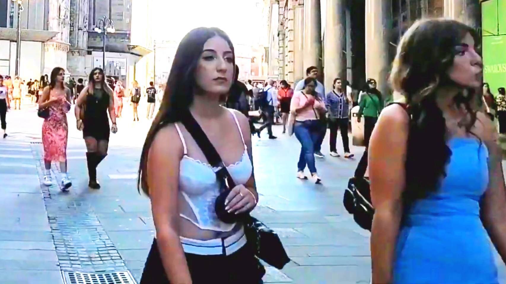🇮🇹 Милан Италия центр города женщины 🇮🇹 смотреть онлайн