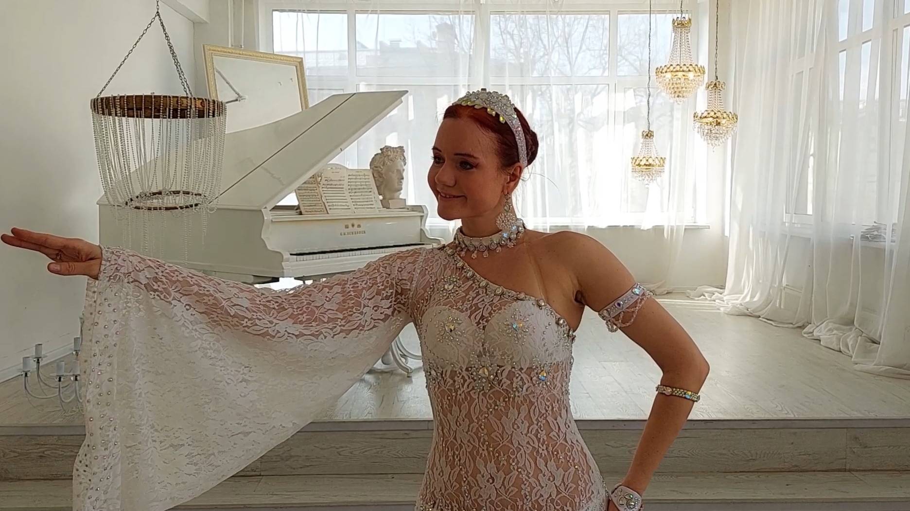 Show Bellydance  "Под звездами Любви"✨️🦢🤍🦢✨️  - Bellydancer Hélène Елена Прохоренко