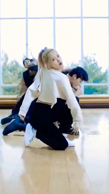 видео моё!! #jisoo #kpop #rose #lisa #jennie #blackpink смотреть онлайн