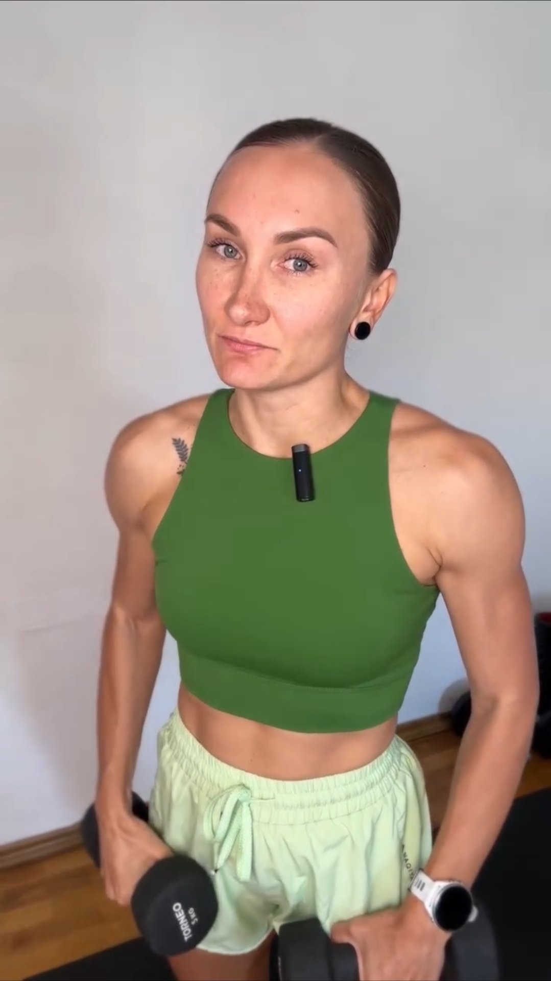 Как натренировать красивые плечи смотреть онлайн