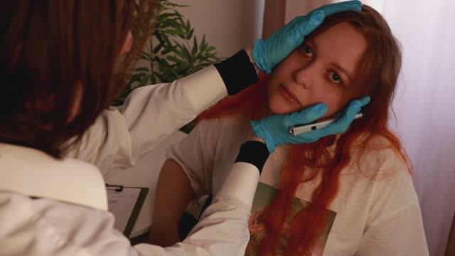 АСМР МЕДИЦИНСКИЙ ОСМОТР НЕВРОЛОГА смотреть онлайн