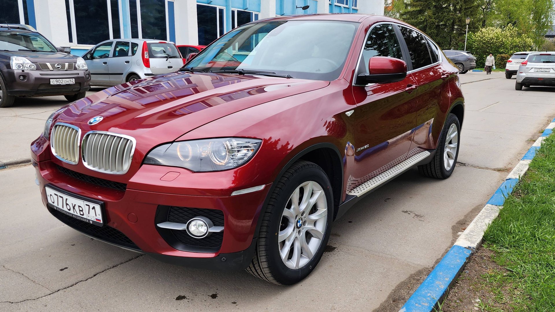 BMW X6 E71 50i 4.4 AT (407 л.с.)