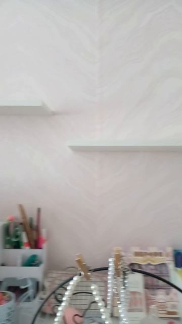 Когда очень захотела изменений над столом😅 смотреть онлайн