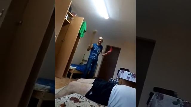 Прикол ржака Серёга зайцев уборка комнаты смотреть онлайн