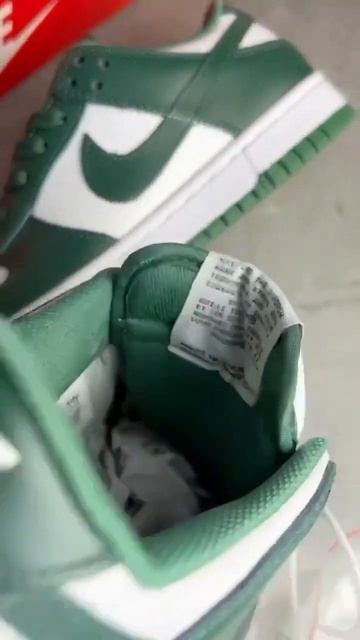 Кроссовки Nike SB Dunk Low Varsity Green Женские смотреть онлайн