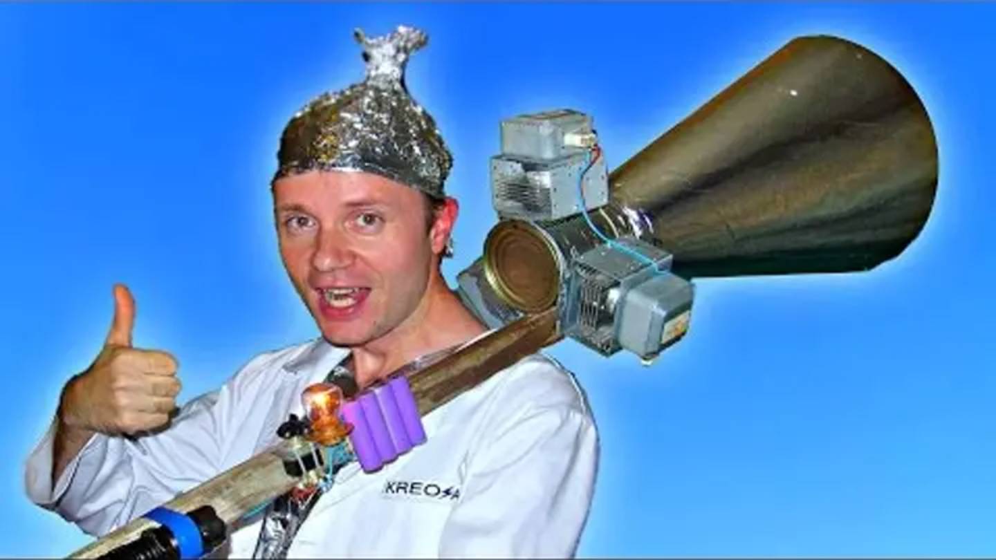 ✅Самодельная МАГНЕТРОННАЯ ПУШКА из микроволновки и электрошокера смотреть онлайн