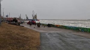 Полуденный выстрел в честь 80-летия Победы.