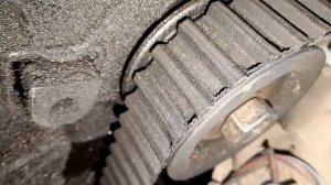 подъедает стирает трёт ремень ГРМ автомобиль ВАЗ 2109 2110 2111 2112 2114 2115 Калина Приора Гранта