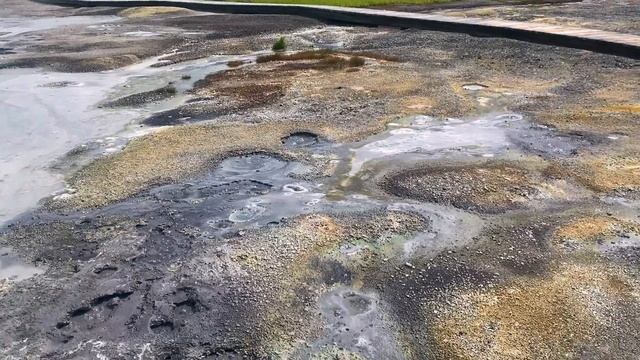 Дикая Россия, Камчатка. Кальдера вулкана Узон смотреть онлайн