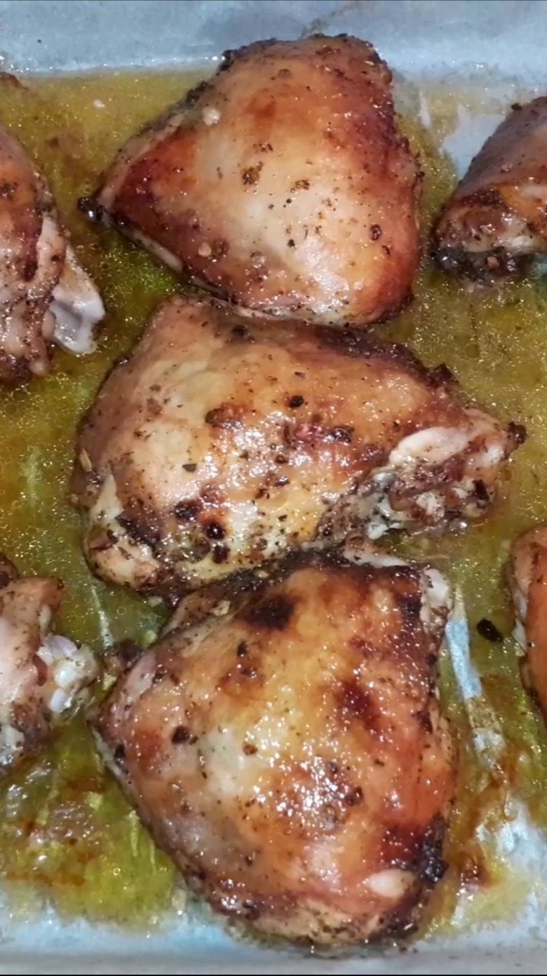 Острые куриные бедра запеченные в духовке. Как вкусно приготовить куриные бедра в духовке? смотреть онлайн