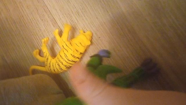 чëрный шлëпа плащ 1 серия 1 сезон ограбления смотреть онлайн