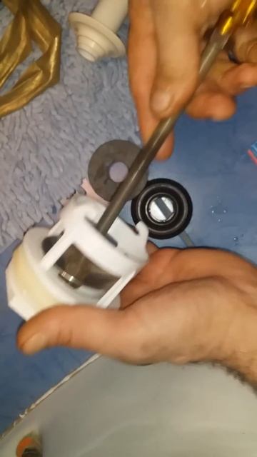 унитаз ремонт без силикона смотреть онлайн