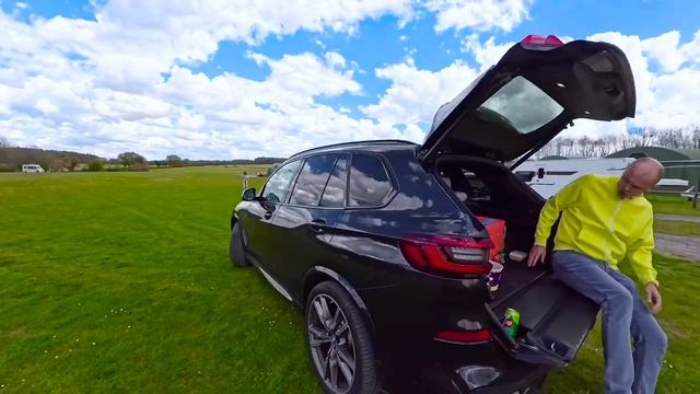 Макс стал пилотом