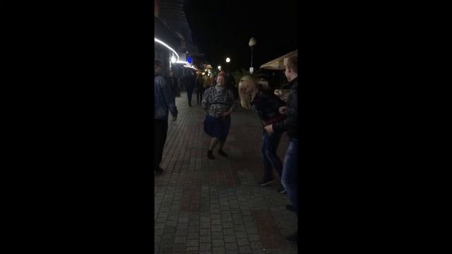Прикол .Звезда набережной Go-Go 50-ых смотреть онлайн