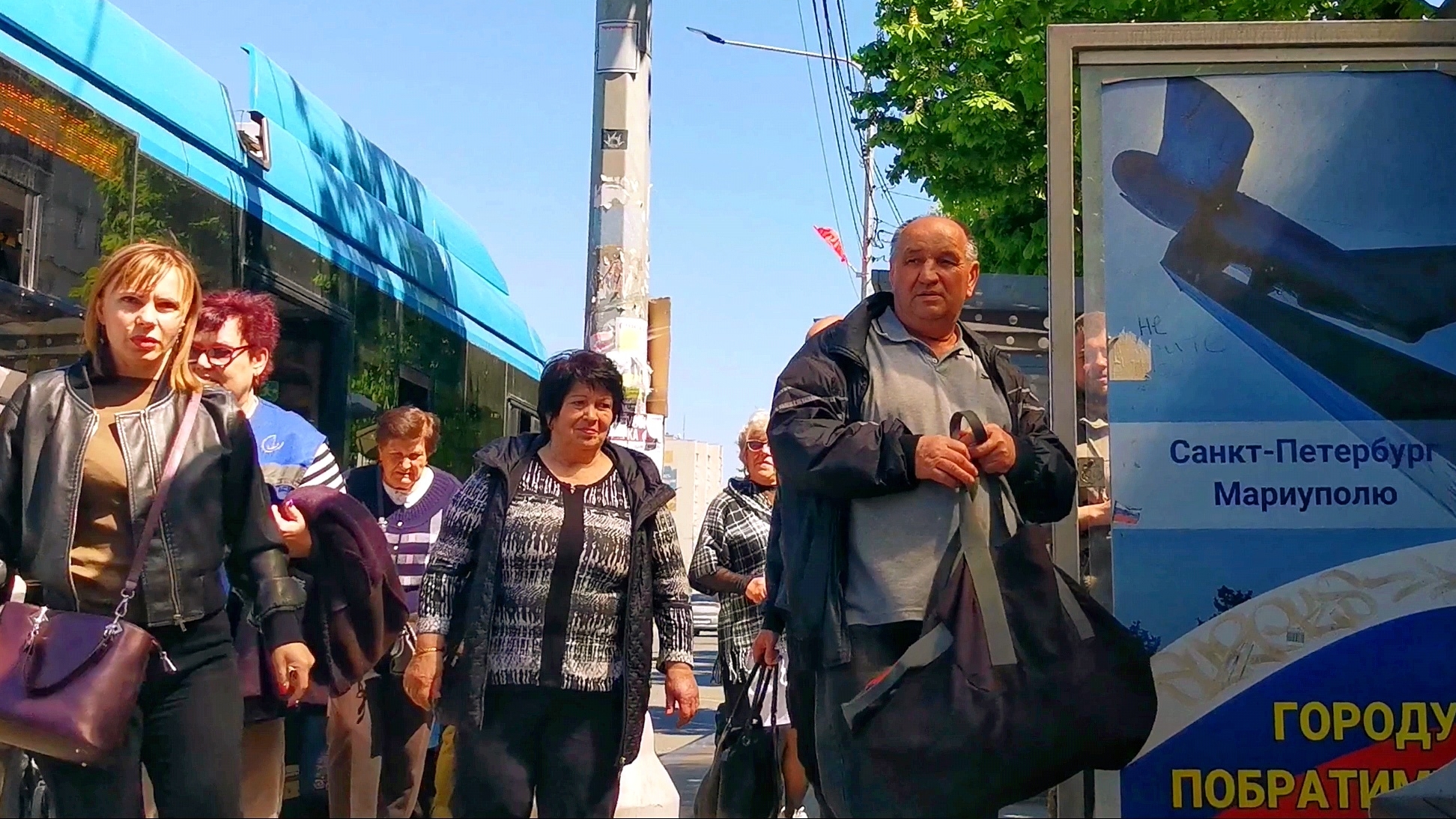 МАРИУПОЛЬ Жители Возвращаются и Не узнают свой город🕍Восстановление и Жизнь Сегодня смотреть онлайн