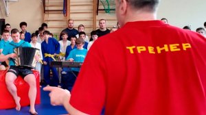 ДЕНЬ ПОБЕДЫ. 
Камерный хор имени Локтева и "Оркестрик юных борцов-музыкантов". Совместный проект.