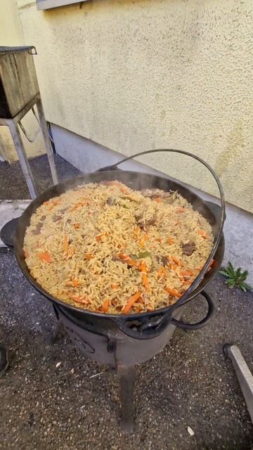 Праздник Шашлыки Ретро Автомобили Белый Мишка Чебуреки Выставка смотреть онлайн