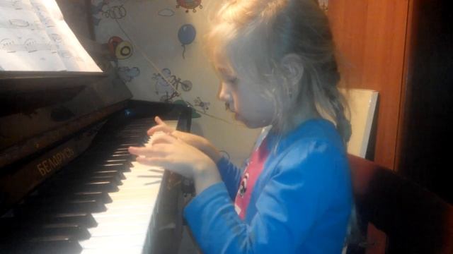 В лесу родилась ёлочка. смотреть онлайн