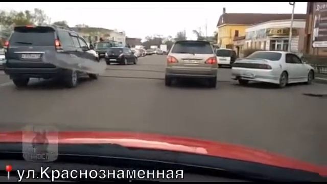 Прикол про дороги России! Уважаемые знатоки, у вас одна минута на размышление смотреть онлайн