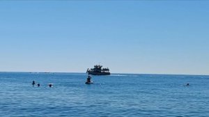 28 СЕНТЯБРЯ 2024 ГОДА. НА ПЛЯЖАХ ГАГРЫ МНОГО ОТДЫХАЮЩИХ