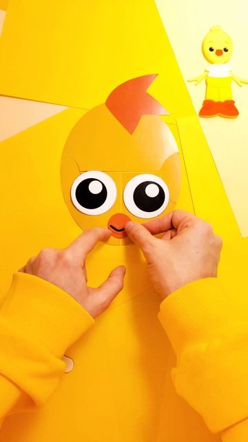 Сделаем Цыплёнка Пи вместе ✂️🐥 аппликация для детей! — Цветняшки — head shoulders knees and toes смотреть онлайн