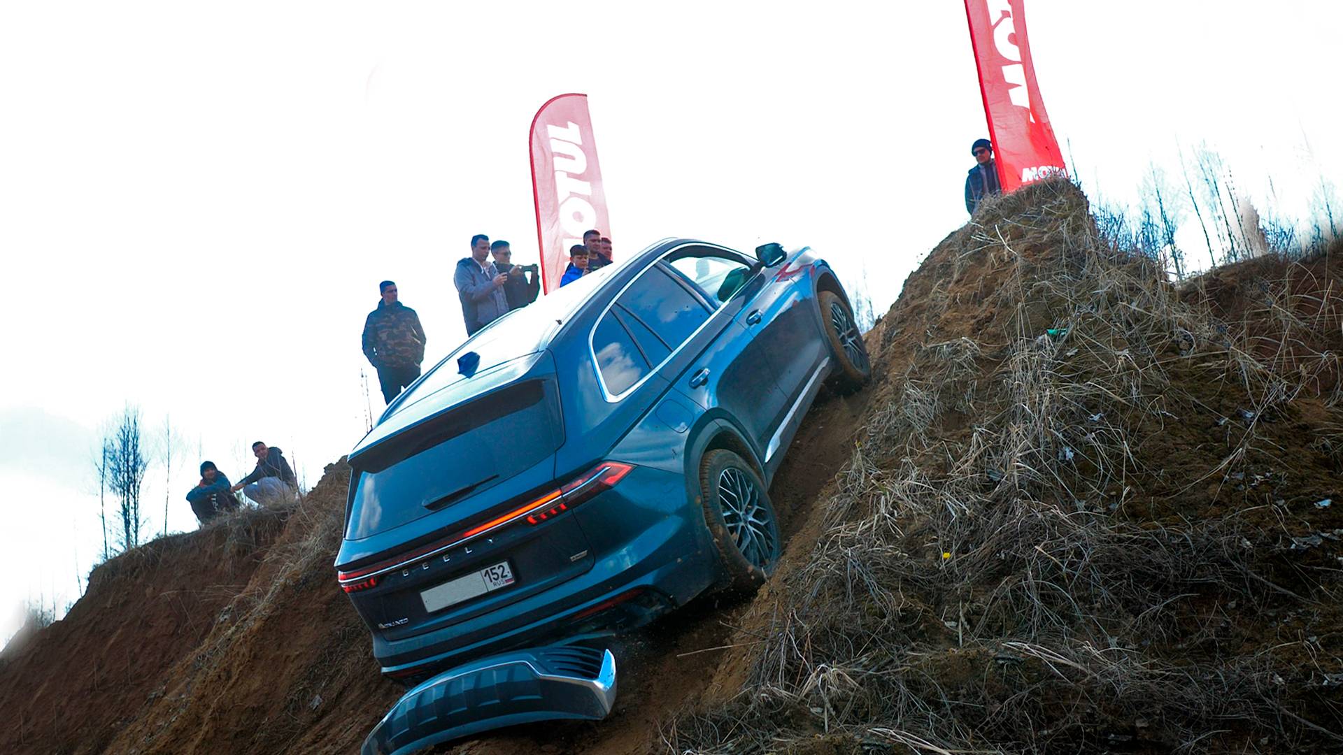 ПОЛНЫЙ РАЗНОС! КИТАЙЦЫ против ЕВРОПЕЙЦЕВ - GEELY, JETOUR, GAC против MERCEDES, VOLKSWAGEN, DUSTER смотреть онлайн