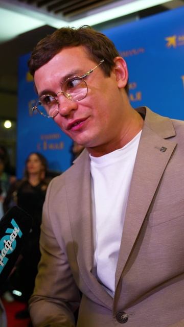 НИКИТА КОЛОГРИВЫЙ ЗАПУТАЛСЯ, НО ВЫПУТАЕТСЯ 😂😂 #сокровищагномов #премьера #фильм #кологривый смотреть онлайн