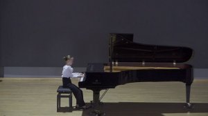 Пушкина Дарина. 1) Вариации на тему Н. Паганини Н. Выгодского. 2) Ф. Мендельсон "Песня без слов"