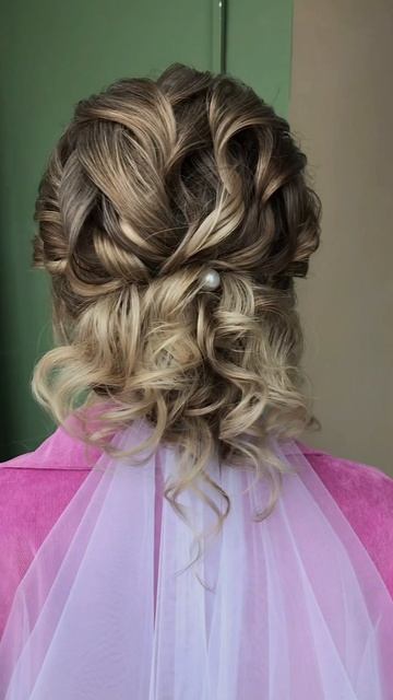 Свадебная прическа с фатой. Прическа для невесты низкий пучок смотреть онлайн