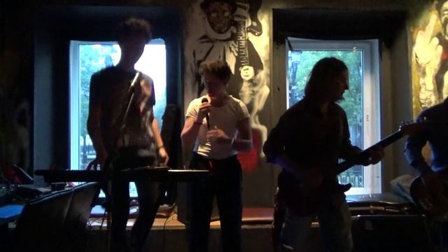 PsycoCircus 2019_06_22   Here_I_Go_Again