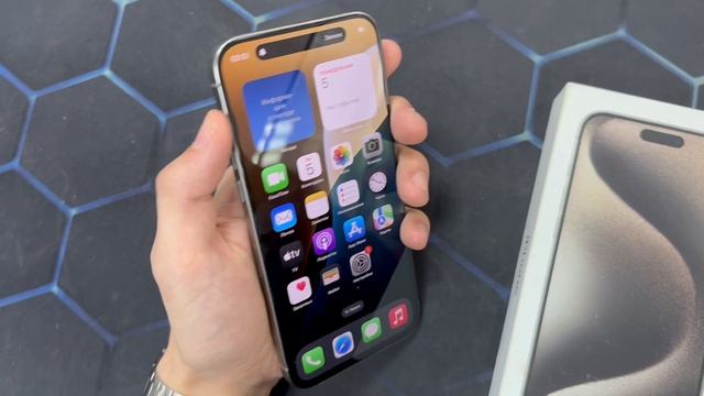 Iphone 15 pro max 256 смотреть онлайн