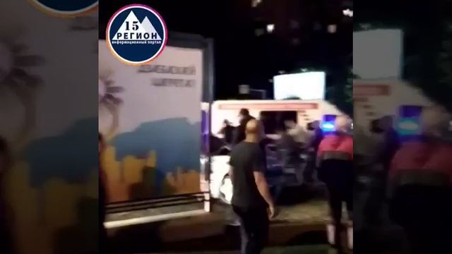 Во Владикавказе не поделили дорогу Mercedes и Lada «десятка» смотреть онлайн