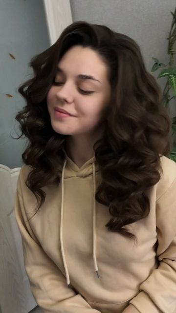 Укладка волос. Локоны на длинные волосы смотреть онлайн